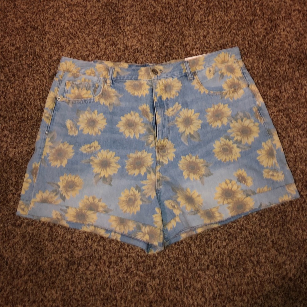 sunflower mom shorts
